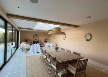 The Benefits of Hiring a Professional Painter & Decorator